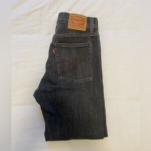 Levi’s Dark Wash Jeans
